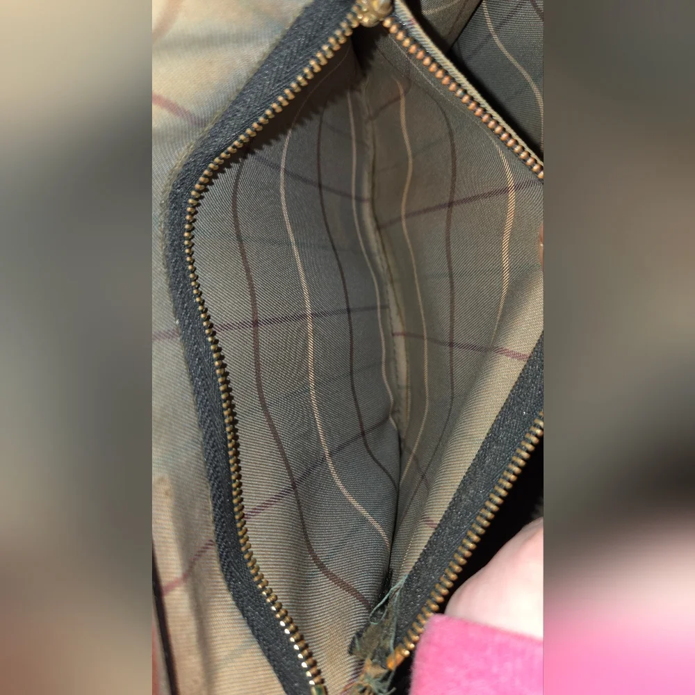 Burberrys Vintage Black Leather Zip Top Briefcase Business Bag (Unisex)